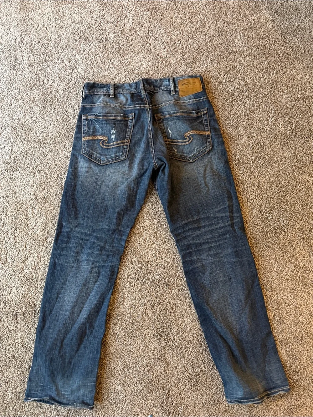 Silver Jeans Co. Men's Straight Jeans in Blue Wash